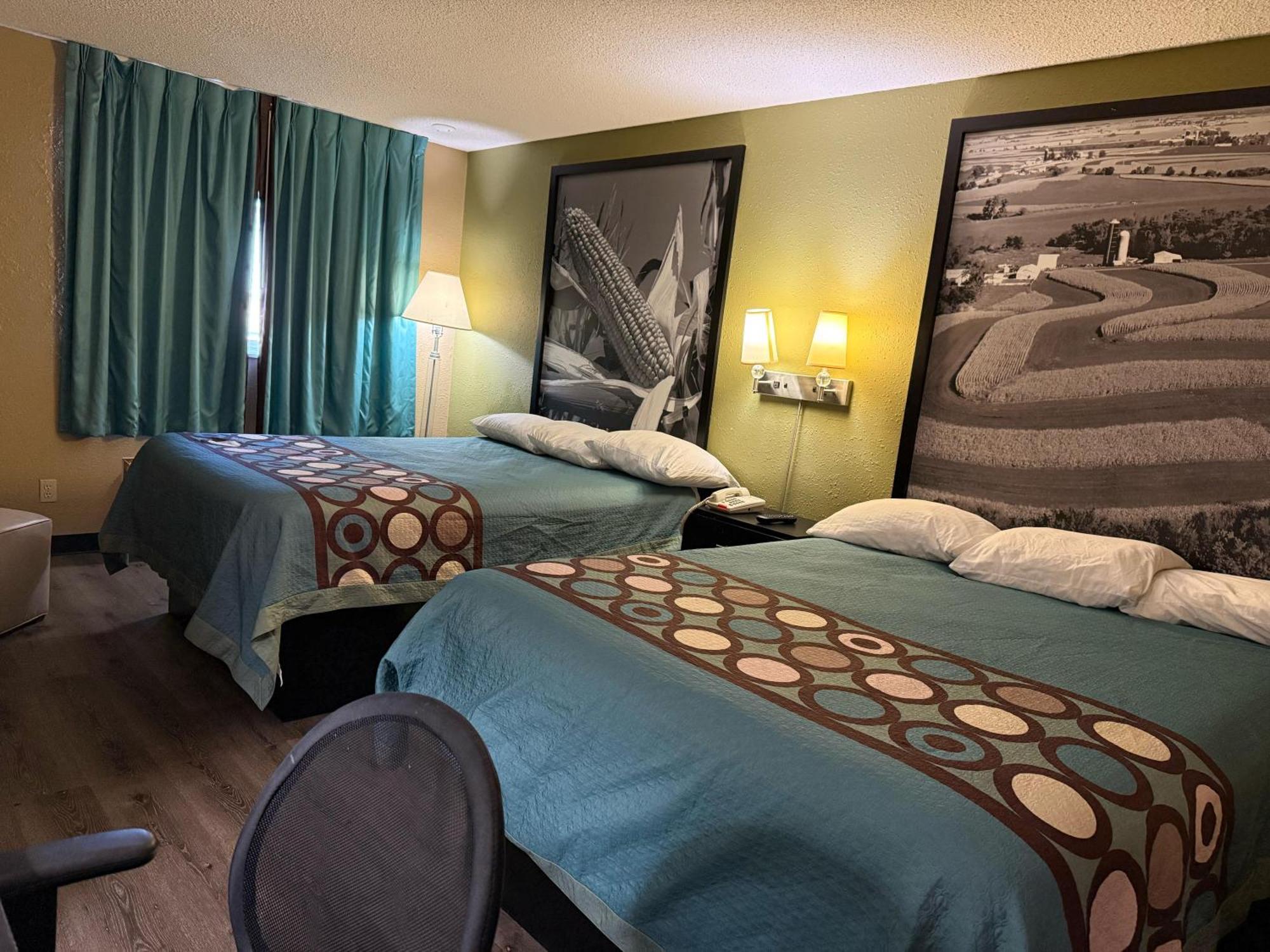 Super 8 By Wyndham Mendota I-39 Hotel Luaran gambar