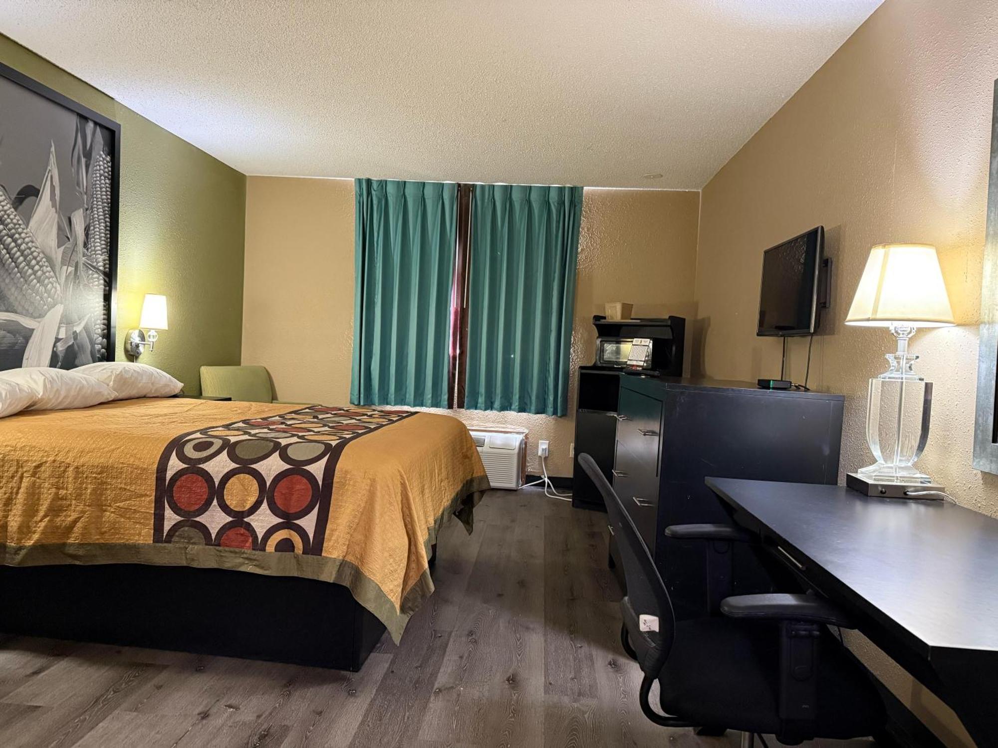 Super 8 By Wyndham Mendota I-39 Hotel Bilik gambar