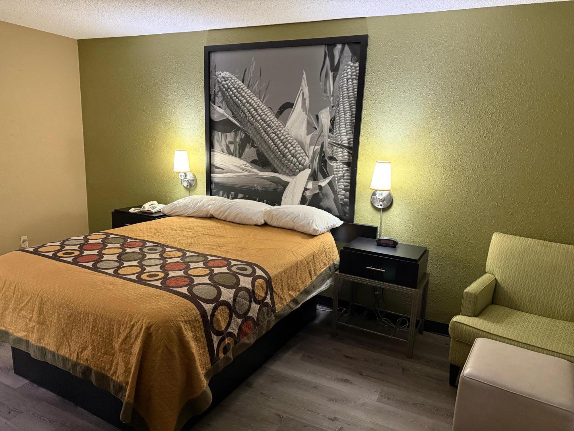 Super 8 By Wyndham Mendota I-39 Hotel Luaran gambar