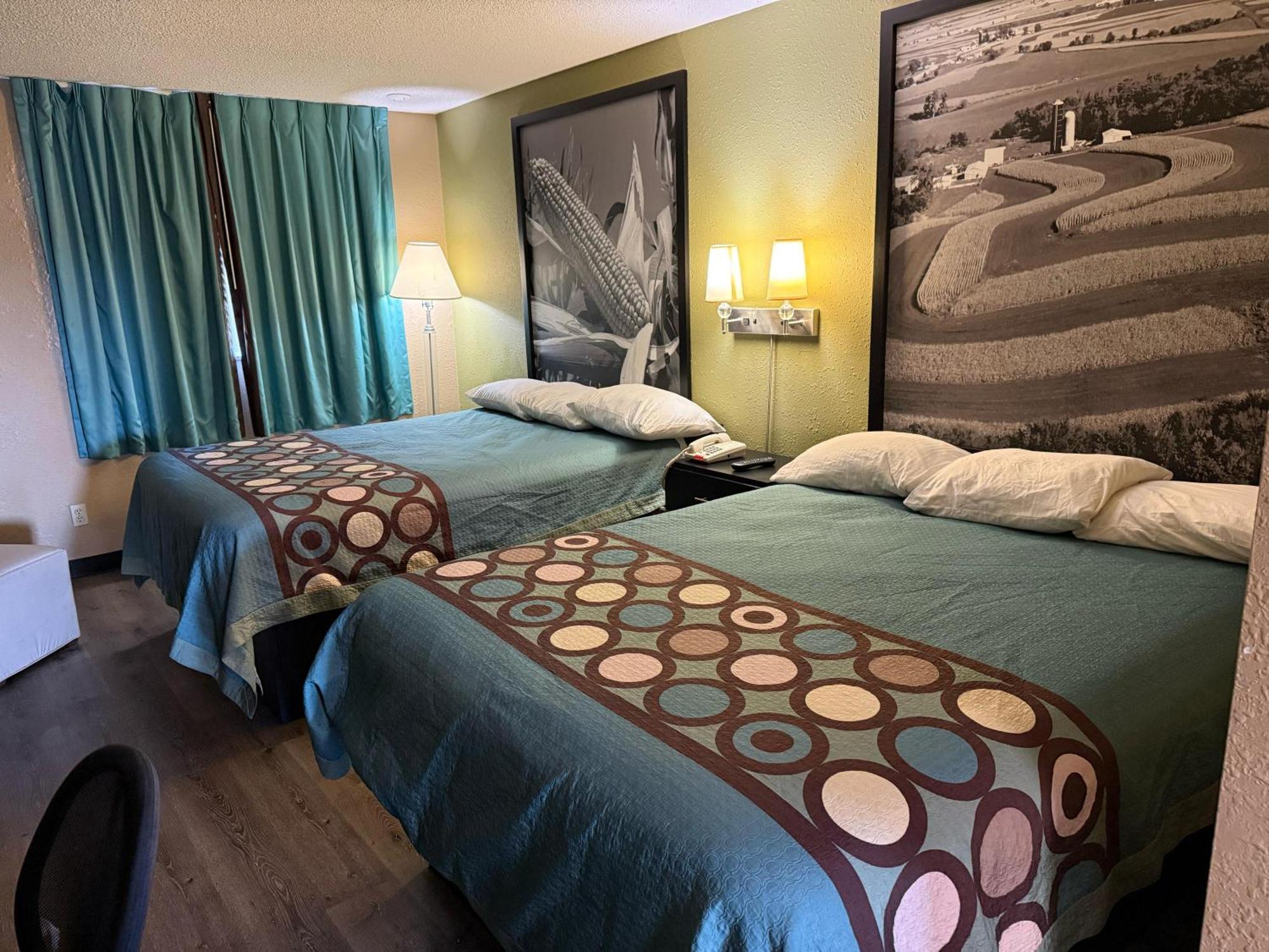 Super 8 By Wyndham Mendota I-39 Hotel Luaran gambar