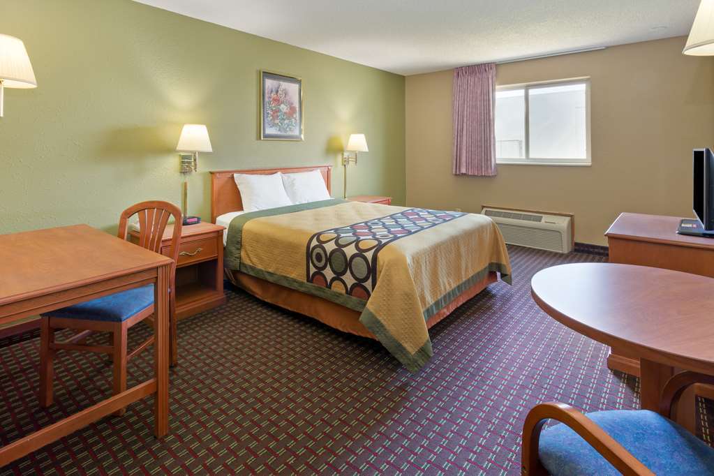 Super 8 By Wyndham Mendota I-39 Hotel Bilik gambar