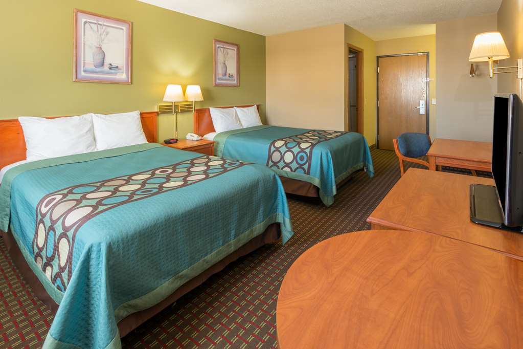 Super 8 By Wyndham Mendota I-39 Hotel Bilik gambar